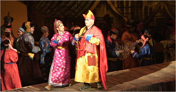 “Учиртай гурван толгой” дуурийг өнөөдөр тоглоно